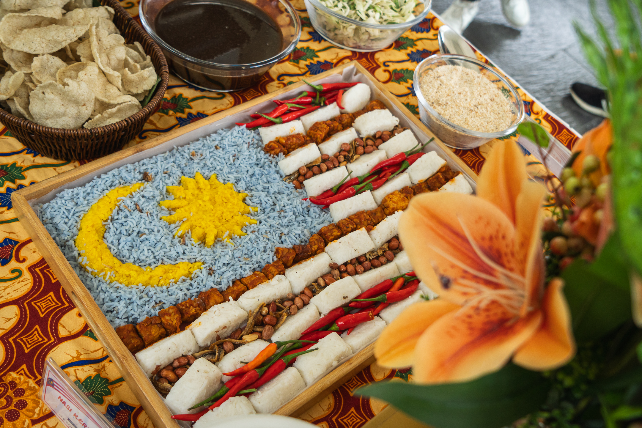 Malaysia Flag shaped Nasi Kerabu for malay wedding catering