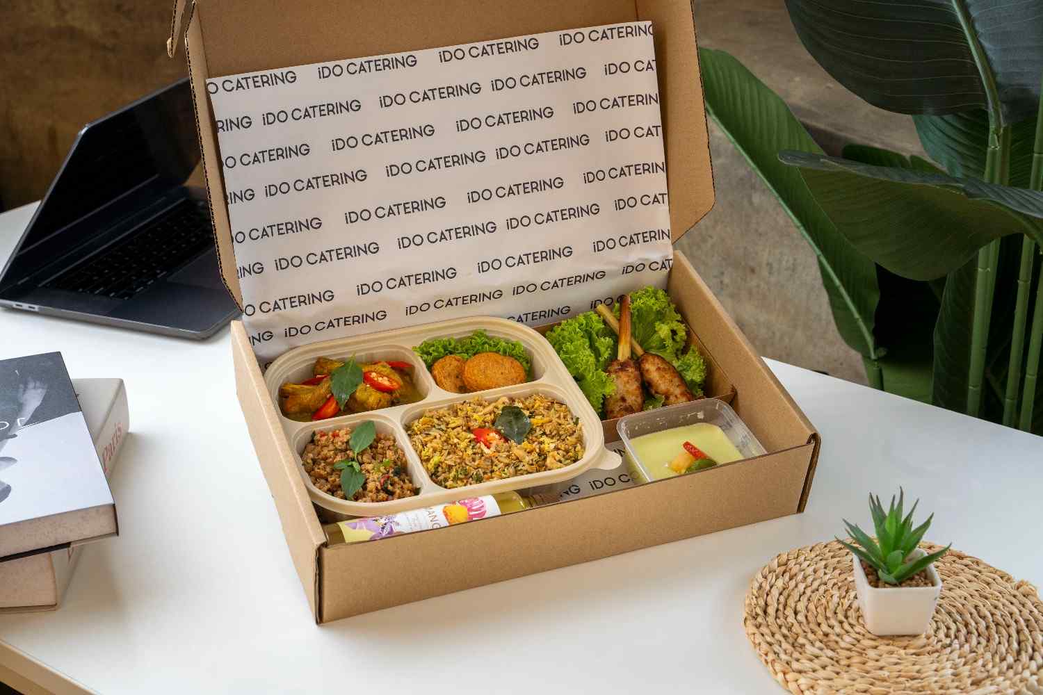 Corporate Bento Box by idocatering